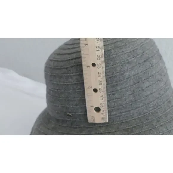 LIZ CLAIBORNE Packable Wool Hat Gray NWT New Y2K Bucket One Size - Picture 9 of 9
